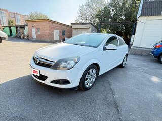 2010 Opel Astra GTC H Рестайлинг, белый, 550000 рублей, вид 1
