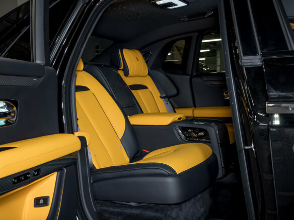 2023 Rolls-Royce Ghost Black Badge II (Series I), чёрный, 35000000 рублей - вид 36