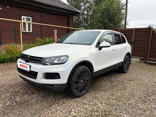 2010 Volkswagen Touareg II, белый, 2950000 рублей, вид 4
