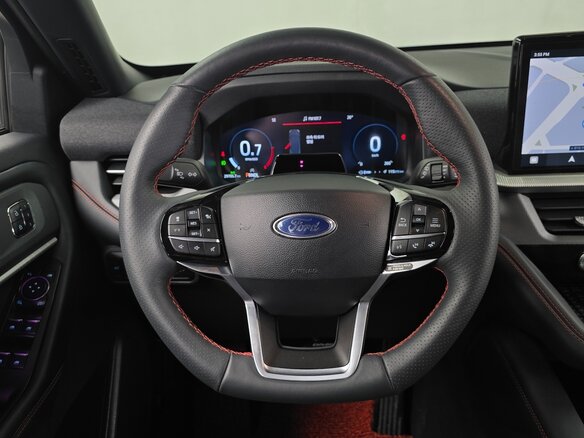 2025 Ford Explorer VI Рестайлинг, белый, 7520000 рублей - вид 12