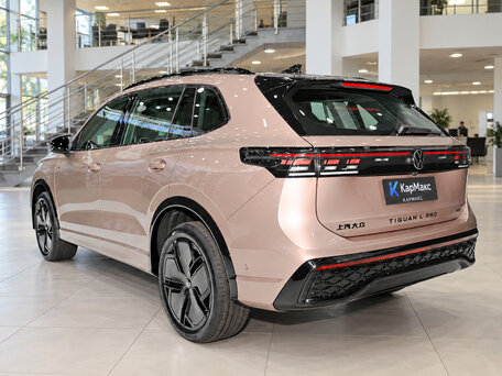 2026 Volkswagen Tiguan L Pro III (China Market), бежевый, 4900000 рублей, вид 5