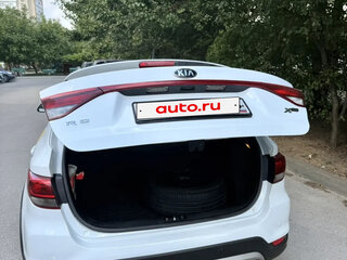 2019 Kia Rio X-Line IV, белый, 930000 рублей, вид 4