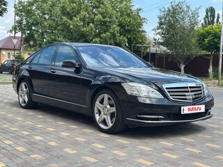2010 Mercedes-Benz S-Класс 350 V (W221) Рестайлинг, чёрный, 1550000 рублей, вид 3