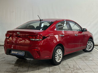 2020 Kia Rio IV, красный, 1470000 рублей, вид 3