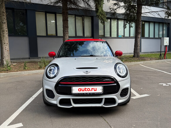 2019 Mini Hatch JCW III (F55/F56) Рестайлинг, серебристый, 3520000 рублей - вид 1