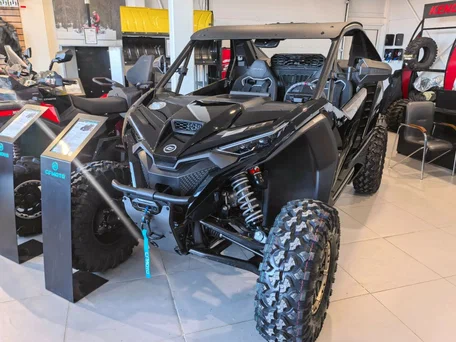 2026 CFMoto ZFORCE Z10 EPS, чёрный, 3379900 рублей, вид 1
