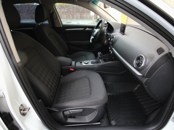 2014 Audi A3 III (8V), белый, 1095000 рублей - вид 14