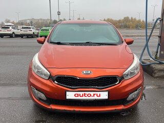 2013 Kia Ceed II, оранжевый, 900000 рублей, вид 2