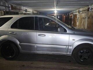 2004 Kia Sorento 4-speed I, серебристый, 450000 рублей, вид 1