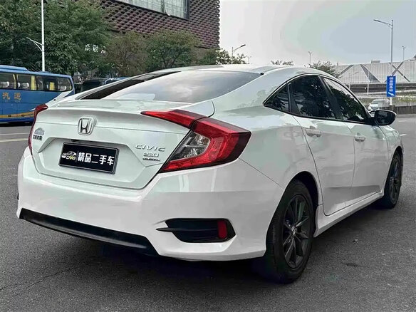 2020 Honda Civic X Рестайлинг, белый, 1210000 рублей - вид 3