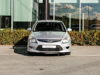 2011 Hyundai i30 I Рестайлинг, серебристый, 730000 рублей, вид 3