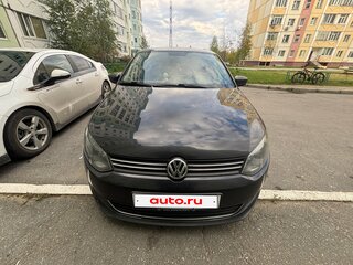 2013 Volkswagen Polo V, чёрный, 649000 рублей, вид 2