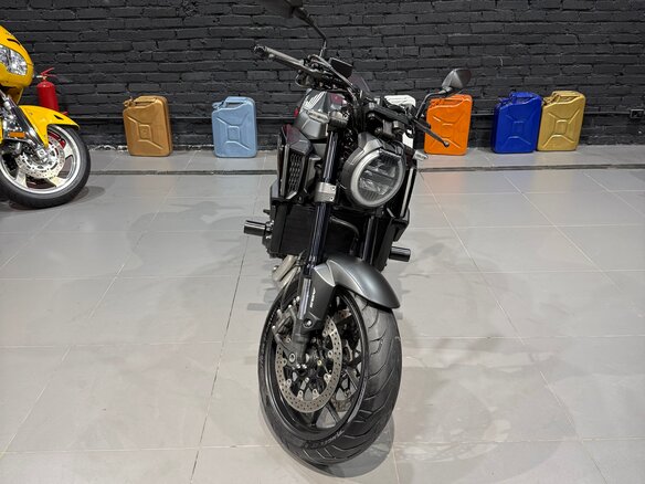 2023 Honda CB 650R, чёрный, 785000 рублей - вид 17
