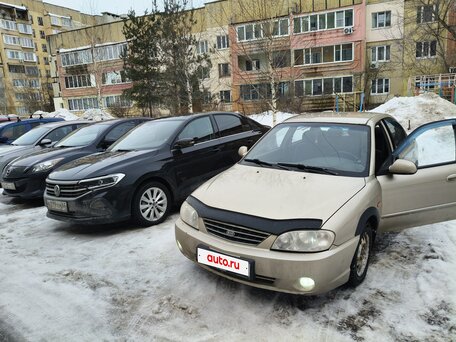 2007 Kia Spectra I Рестайлинг 2, бежевый, 220000 рублей, вид 2