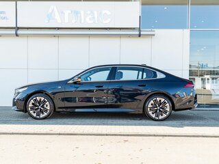 2024 BMW 5 серии Long 530Li VIII (G60/G61/G68), чёрный, 8499000 рублей, вид 5