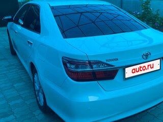 2015 Toyota Camry VII (XV50) Рестайлинг, белый, 1400000 рублей, вид 5