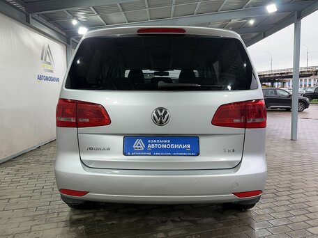 2010 Volkswagen Touran I Рестайлинг 2, серебристый, 989000 рублей, вид 4