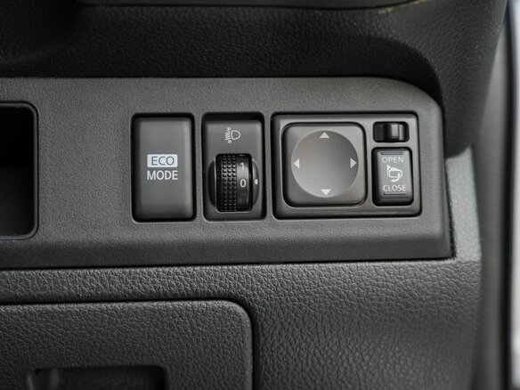 2011 Nissan Note I Рестайлинг, серый, 690000 рублей - вид 12