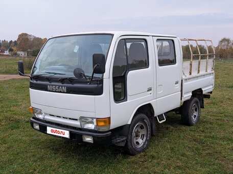 1993 Nissan Atlas, белый, 800000 рублей, вид 2