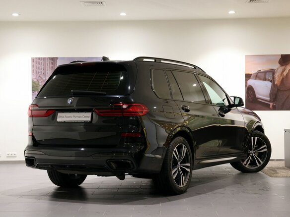 2020 BMW X7 30d I (G07), чёрный, 5025000 рублей - вид 4