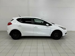 2012 Kia Ceed II, белый, 790000 рублей, вид 4