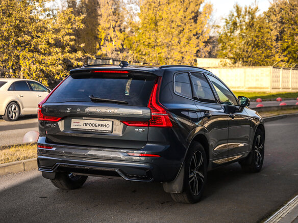 2021 Volvo XC60 II Рестайлинг, синий, 4399000 рублей - вид 5