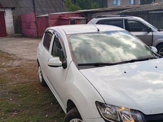 2014 Renault Sandero II, белый, 690000 рублей, вид 2