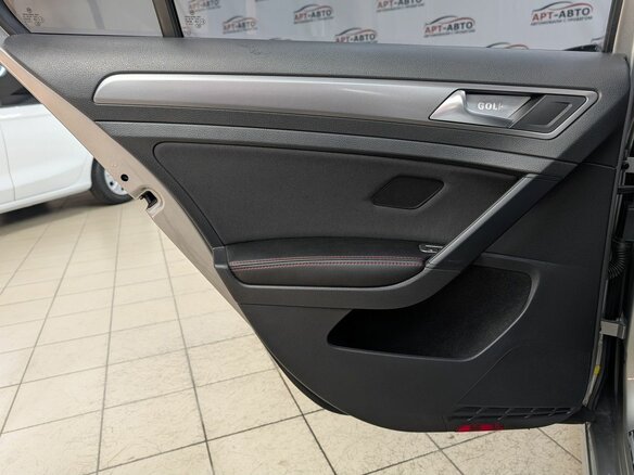 2013 Volkswagen Golf VII, серебристый, 1149000 рублей - вид 17