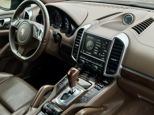 2012 Porsche Cayenne Turbo II (958), чёрный, 2100000 рублей - вид 8