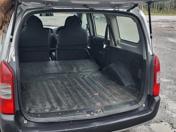 2008 Toyota Probox I, серый, 650000 рублей - вид 6