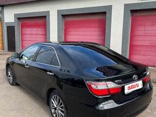2016 Toyota Camry VII (XV50) Рестайлинг, чёрный, 1730000 рублей, вид 4