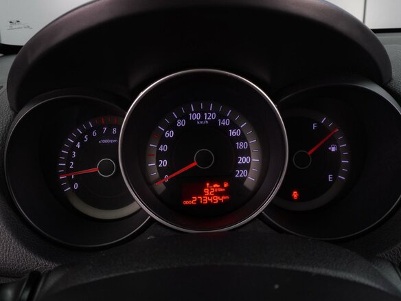 2010 Kia Cerato 5-speed II, красный, 699000 рублей - вид 11