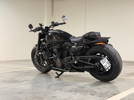 2021 Harley-Davidson Sportster S, чёрный, 1390000 рублей, вид 5