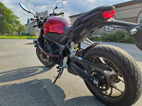 2020 Honda CB 650R, красный, 899990 рублей, вид 5