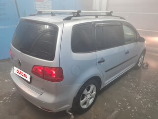 2012 Volkswagen Touran I Рестайлинг 2, серый, 750000 рублей, вид 3