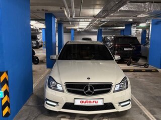 2011 Mercedes-Benz C-Класс 180 BlueEFFICIENCY III (W204) Рестайлинг, белый, 1430000 рублей, вид 2