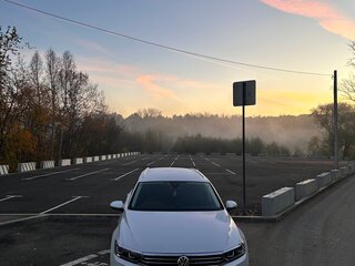 2017 Volkswagen Passat B8, белый, 1760000 рублей, вид 1