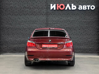 2004 BMW 5 серии 525i V (E60/E61), красный, 990000 рублей, вид 5