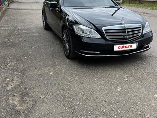 2011 Mercedes-Benz S-Класс 500 Long V (W221) Рестайлинг, чёрный, 1550000 рублей, вид 3