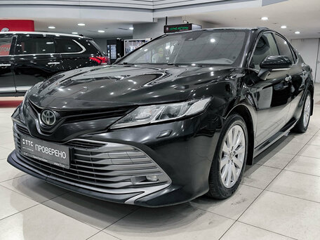 Toyota Camry VIII (XV70)