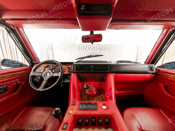 1990 Lamborghini LM002, чёрный, 49000000 рублей - вид 9
