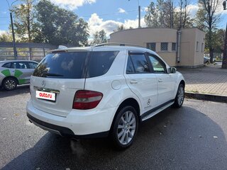 2005 Mercedes-Benz M-Класс 350 II (W164), белый, 1300000 рублей, вид 5