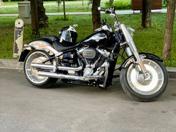 2018 Harley-Davidson Fat Boy, чёрный, 1990000 рублей