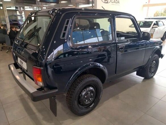 2026 Lada (ВАЗ) Niva Legend I, зелёный - вид 2