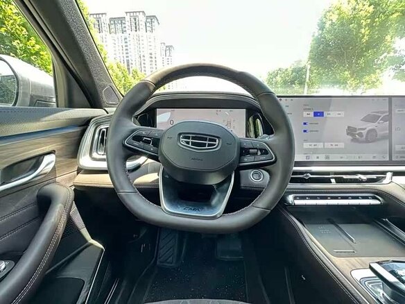 2026 Geely Monjaro (Xingyue L) I Рестайлинг 2 (China Market), серый - вид 8