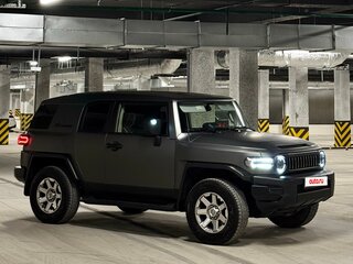 2012 Toyota FJ Cruiser, белый, 3530000 рублей, вид 5