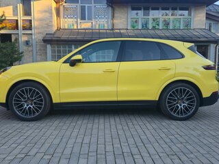 2018 Porsche Cayenne III, жёлтый, 8000000 рублей, вид 2