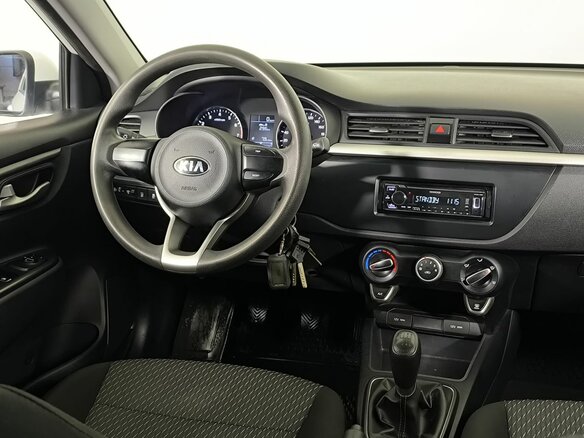 2019 Kia Rio IV, белый, 1195000 рублей - вид 10