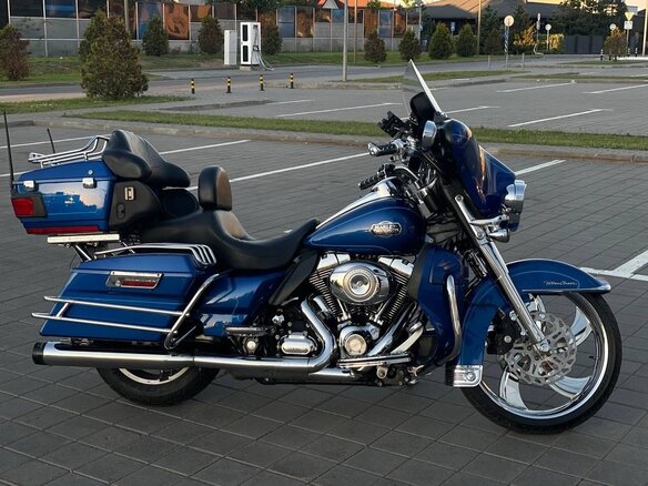 2009 Harley-Davidson Electra Glide, синий, 700000 рублей - вид 17