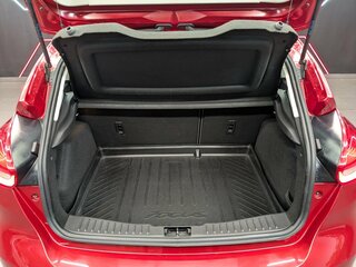2017 Ford Focus III Рестайлинг, красный, 1050000 рублей, вид 4